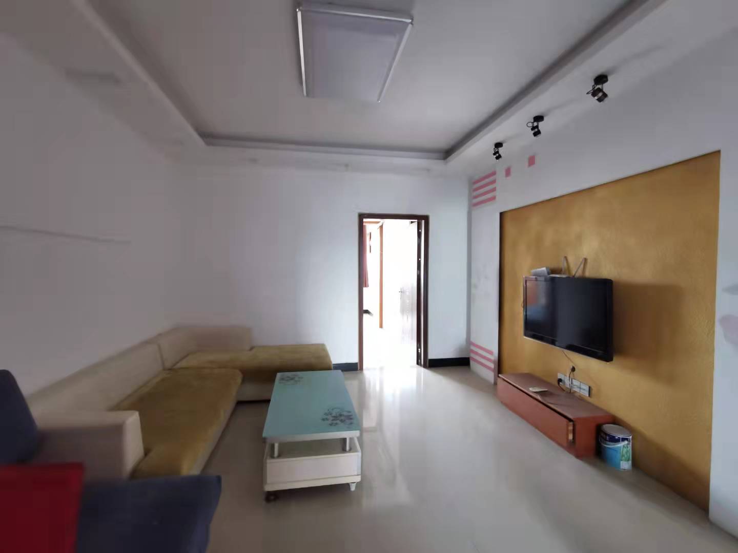 君临新世界 1室1厅1卫 1500.0元/月 君临新世界 1室1厅1卫 1500.0元/月室内图