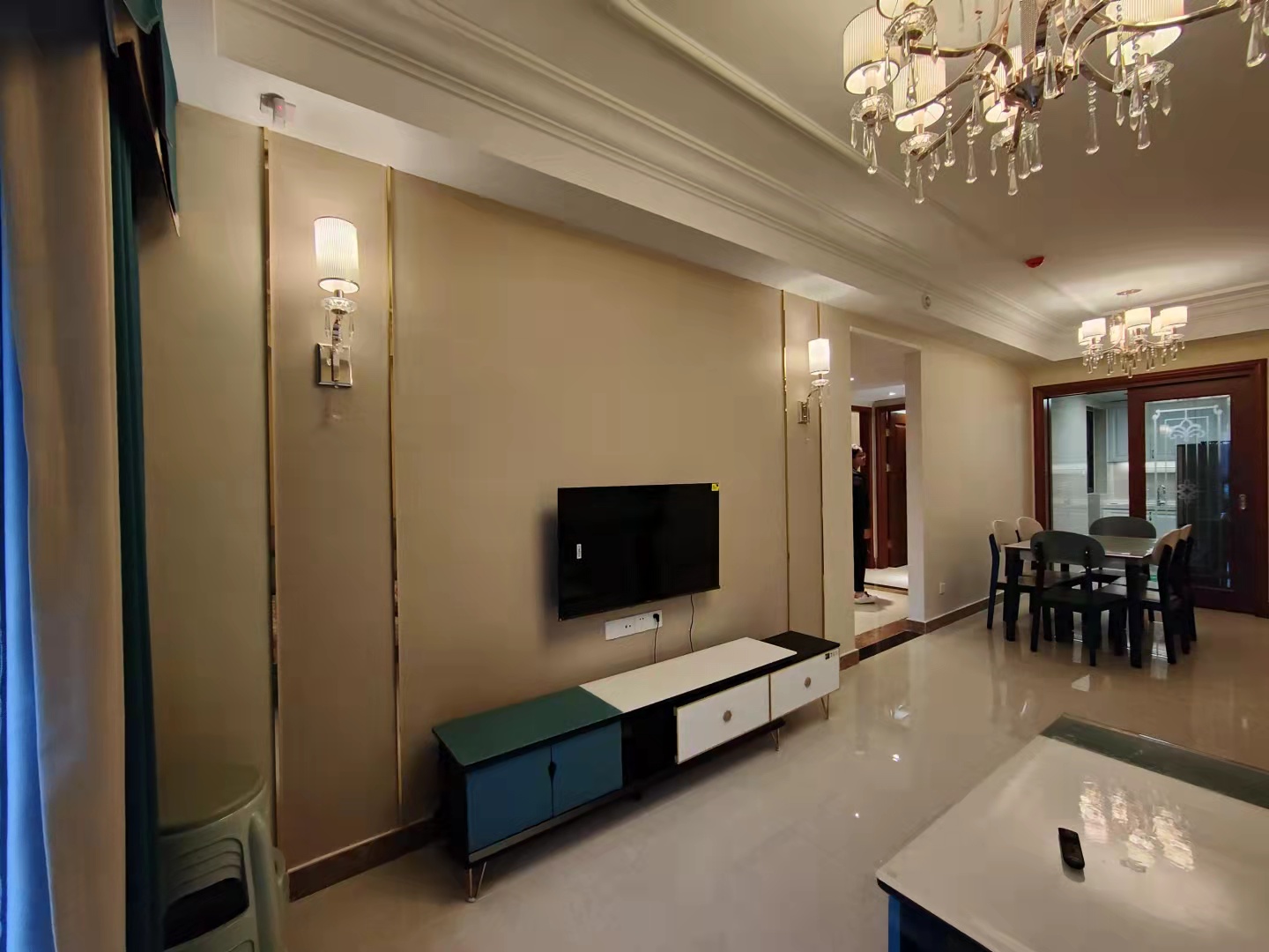 恒大天府半岛四期天玺湾 3室2厅2卫 2800.0元/月 恒大天府半岛四期天玺湾 3室2厅2卫 2800.0元/月室内图