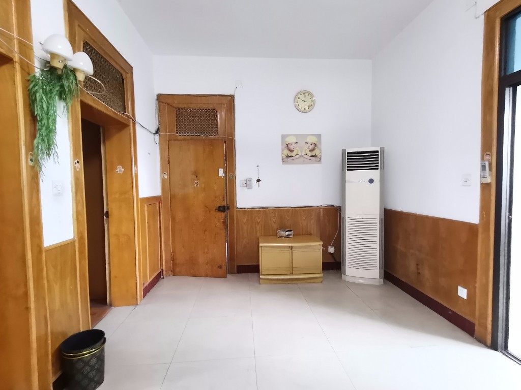 神塘冲  2室1厅1卫   1000.00元/月 神塘冲  2室1厅1卫   1000.00元/月室内图