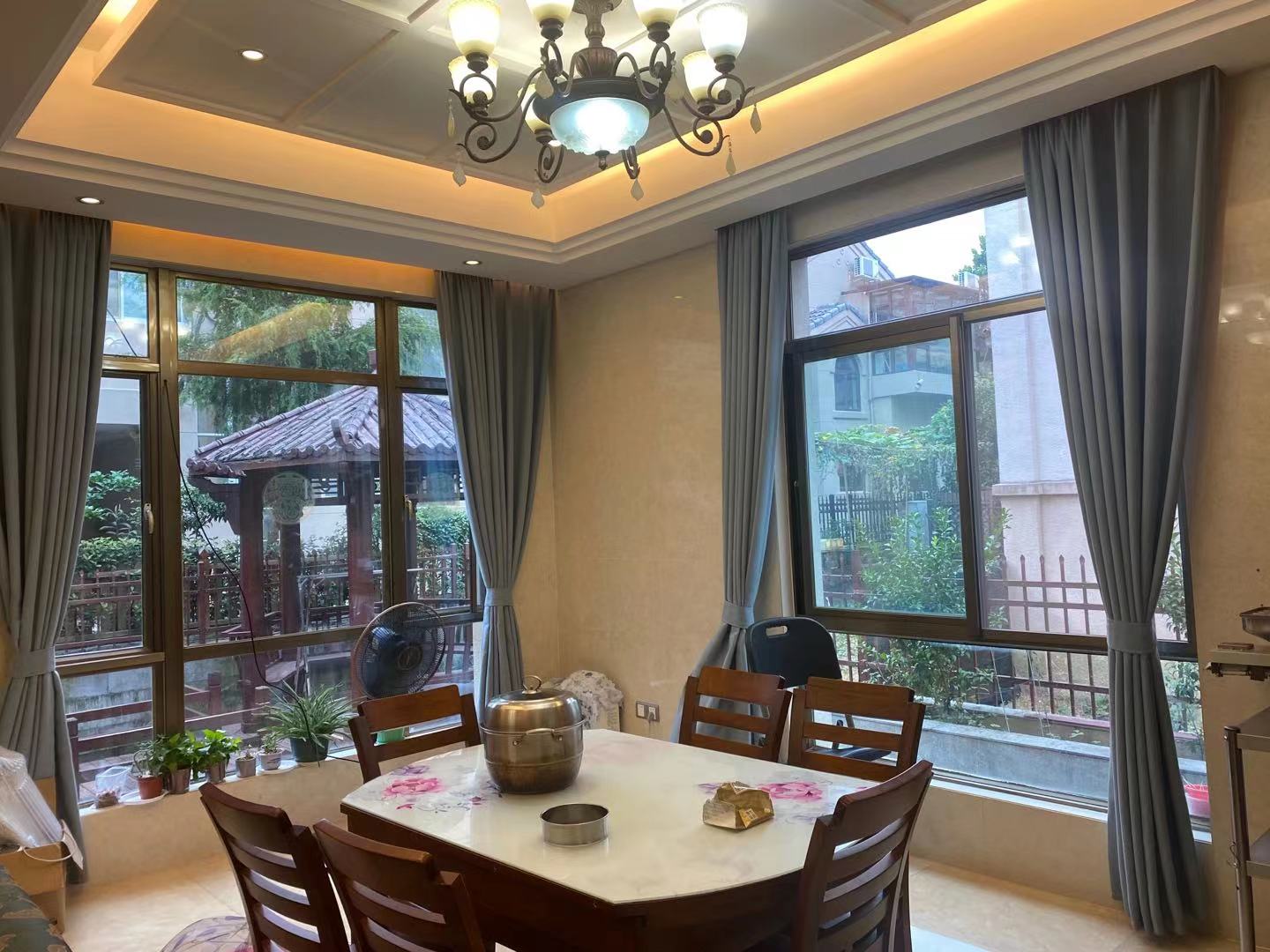 碧桂园 4室2厅3卫 6600.0元/月 碧桂园 4室2厅3卫 6600.0元/月室内图