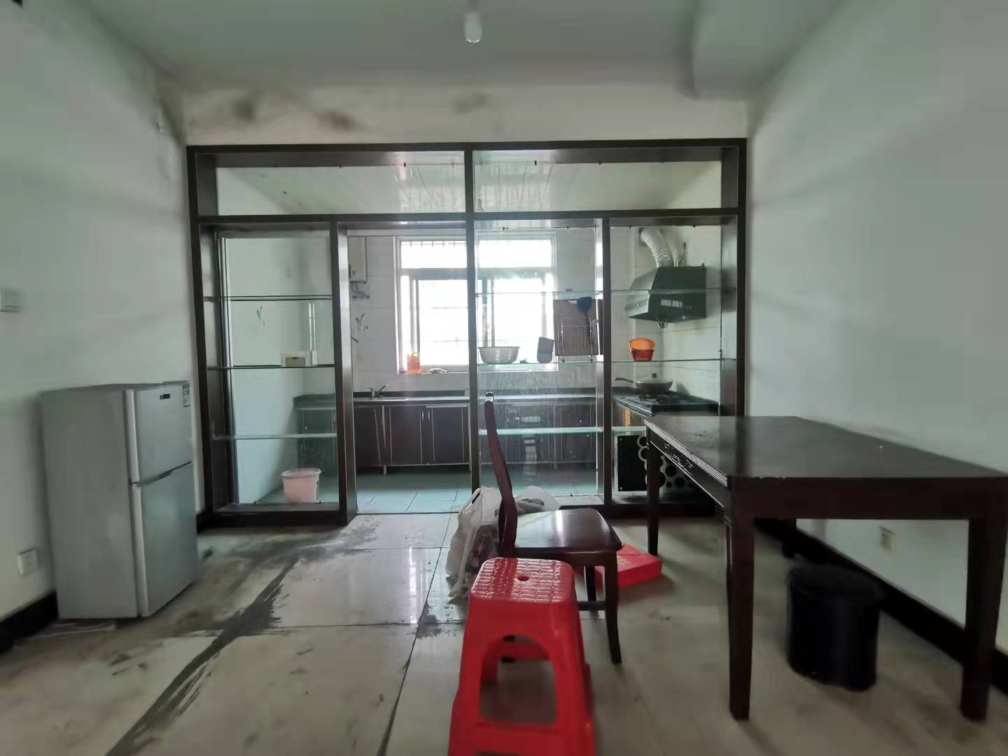 楠湖山庄 3室2厅1卫 1500.00元/月 楠湖山庄 3室2厅1卫 1500.00元/月室内图