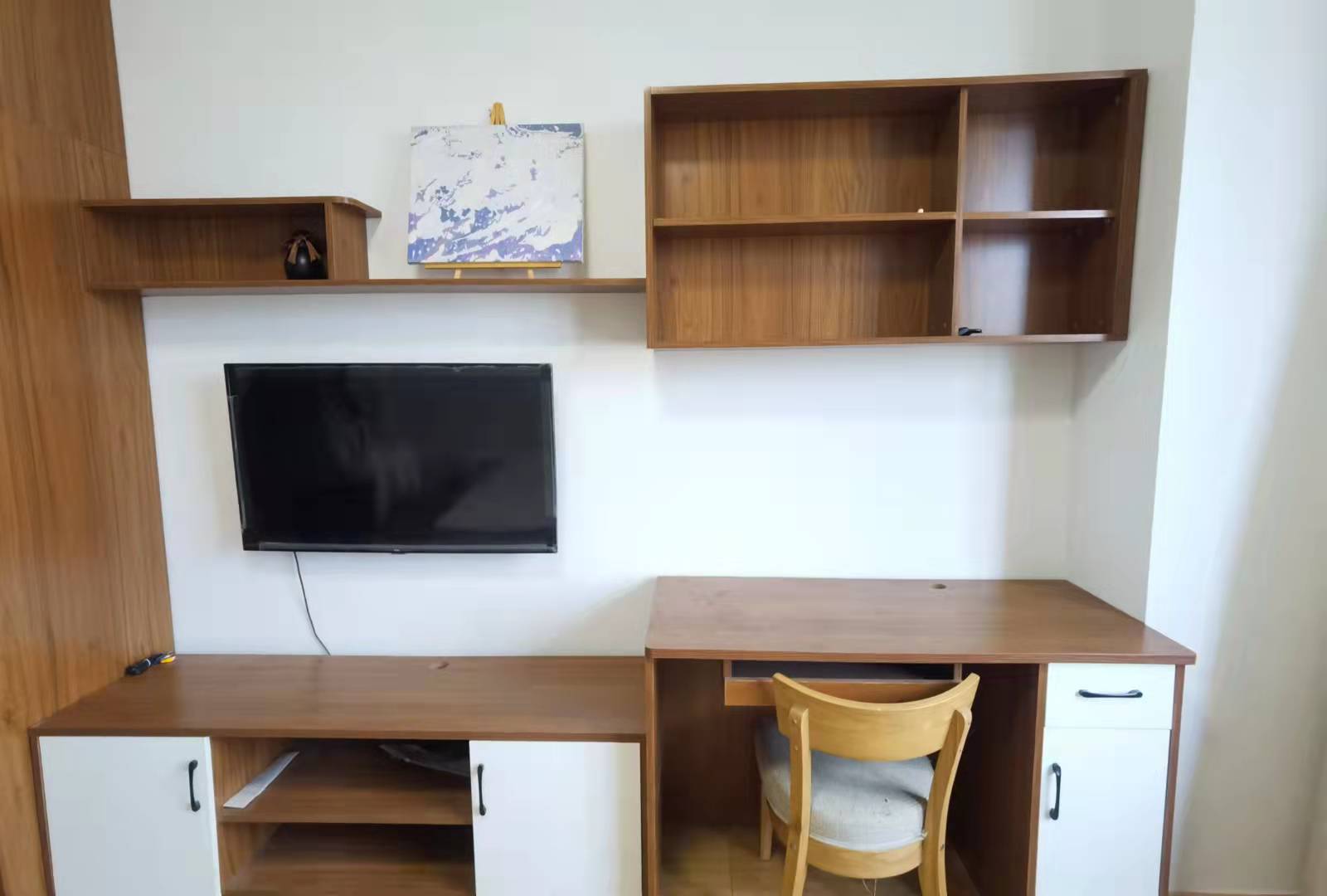 桥南创业大厦  1室1厅1卫    28.8万 桥南创业大厦  1室1厅1卫    28.8万客厅