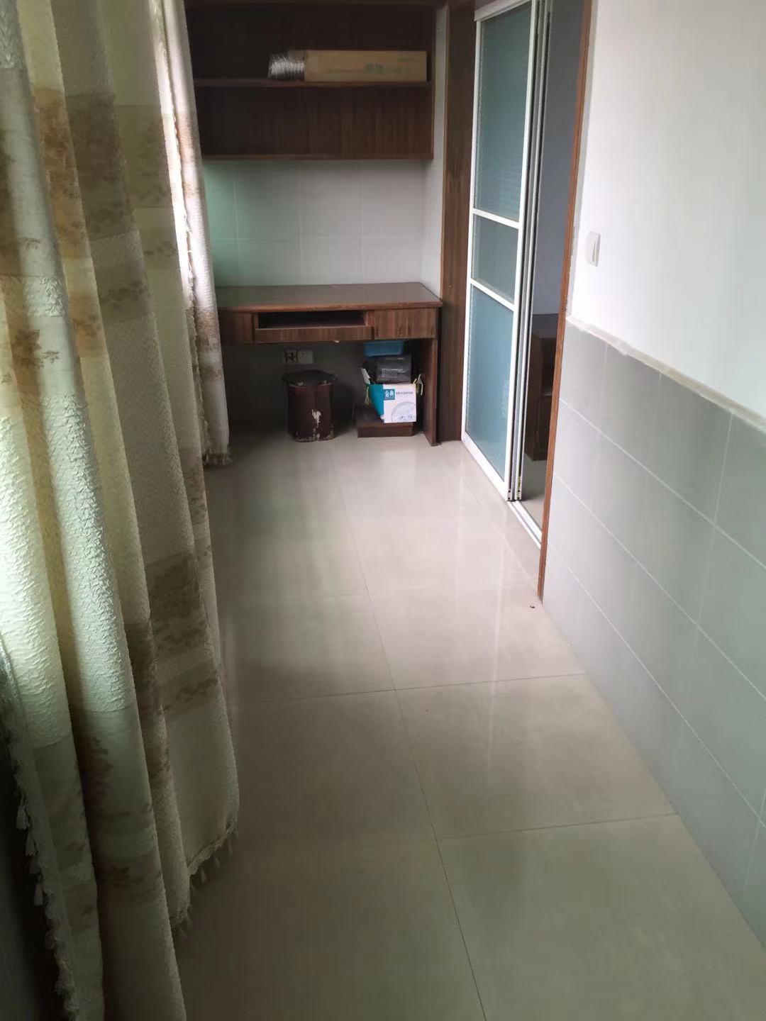 联合花苑 3室2厅2卫 1500.0元/月 联合花苑 3室2厅2卫 1500.0元/月室内图