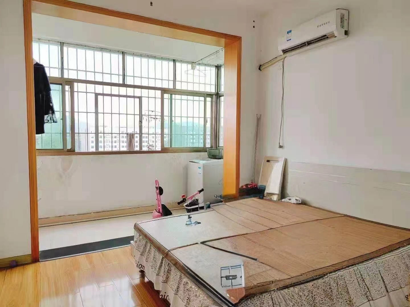 涟鑫佳苑  3室2厅2卫    42.8万 涟鑫佳苑  3室2厅2卫    42.8万卧室