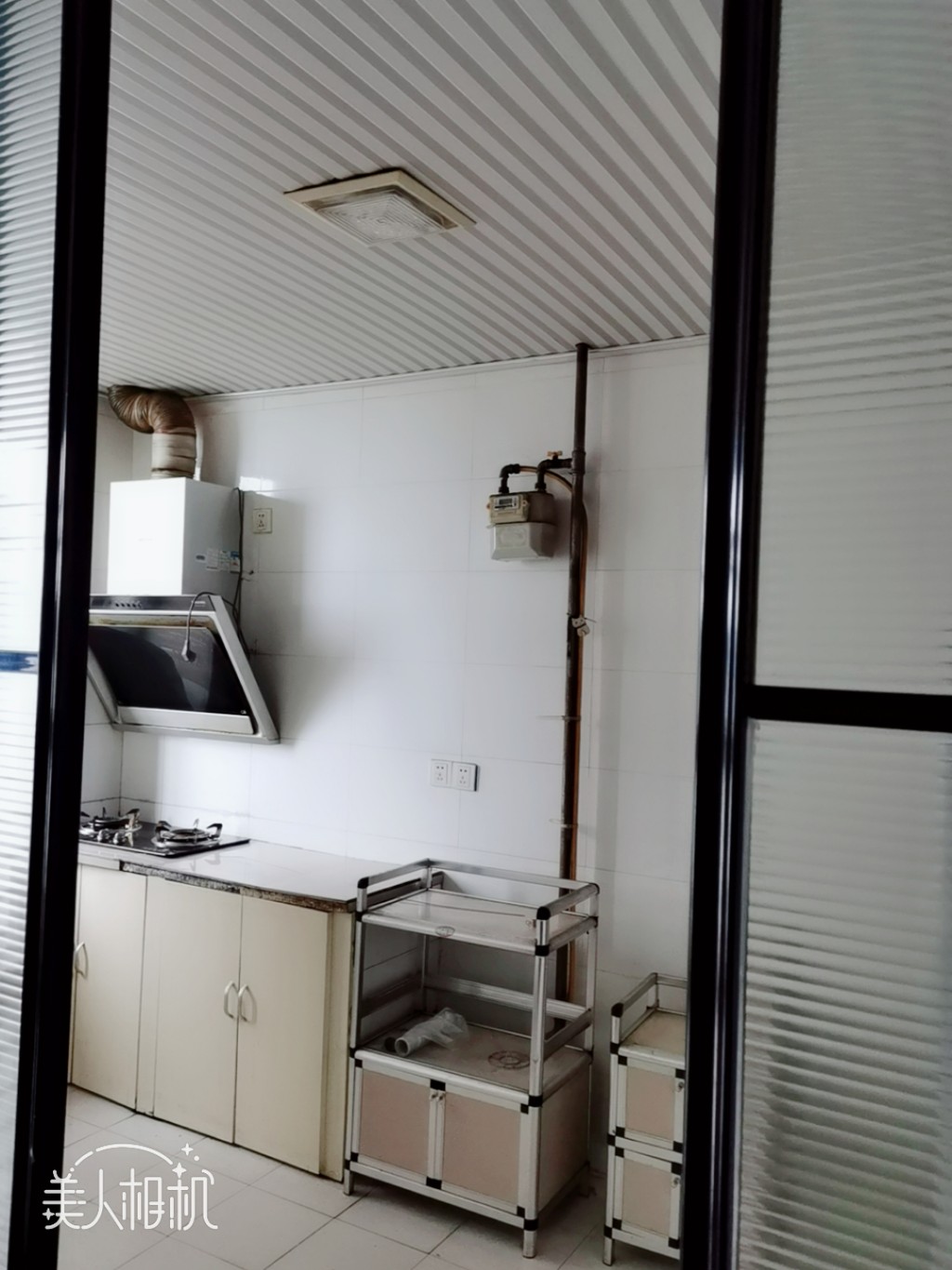 蓝盾景园一期  3室2厅1卫    2300.0元/月 蓝盾景园一期  3室2厅1卫    2300.0元/月室内图