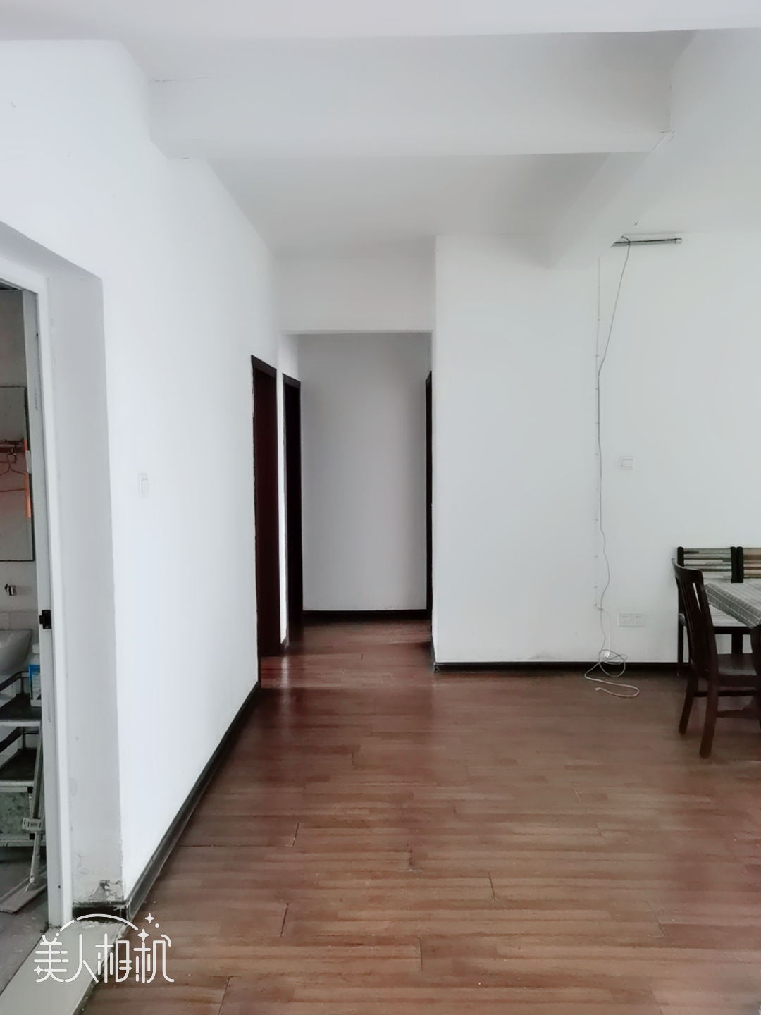 蓝盾景园一期  3室2厅1卫    2300.0元/月 蓝盾景园一期  3室2厅1卫    2300.0元/月室内图