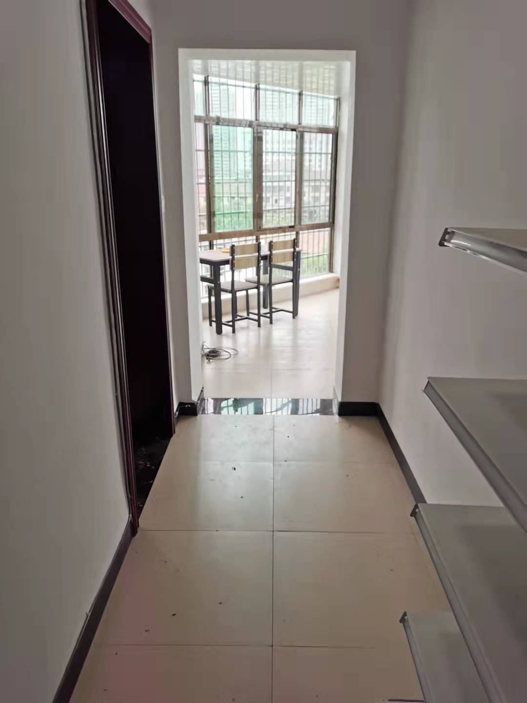 幸福里  1室1厅1卫    700.0元/月 幸福里  1室1厅1卫    700.0元/月室内图