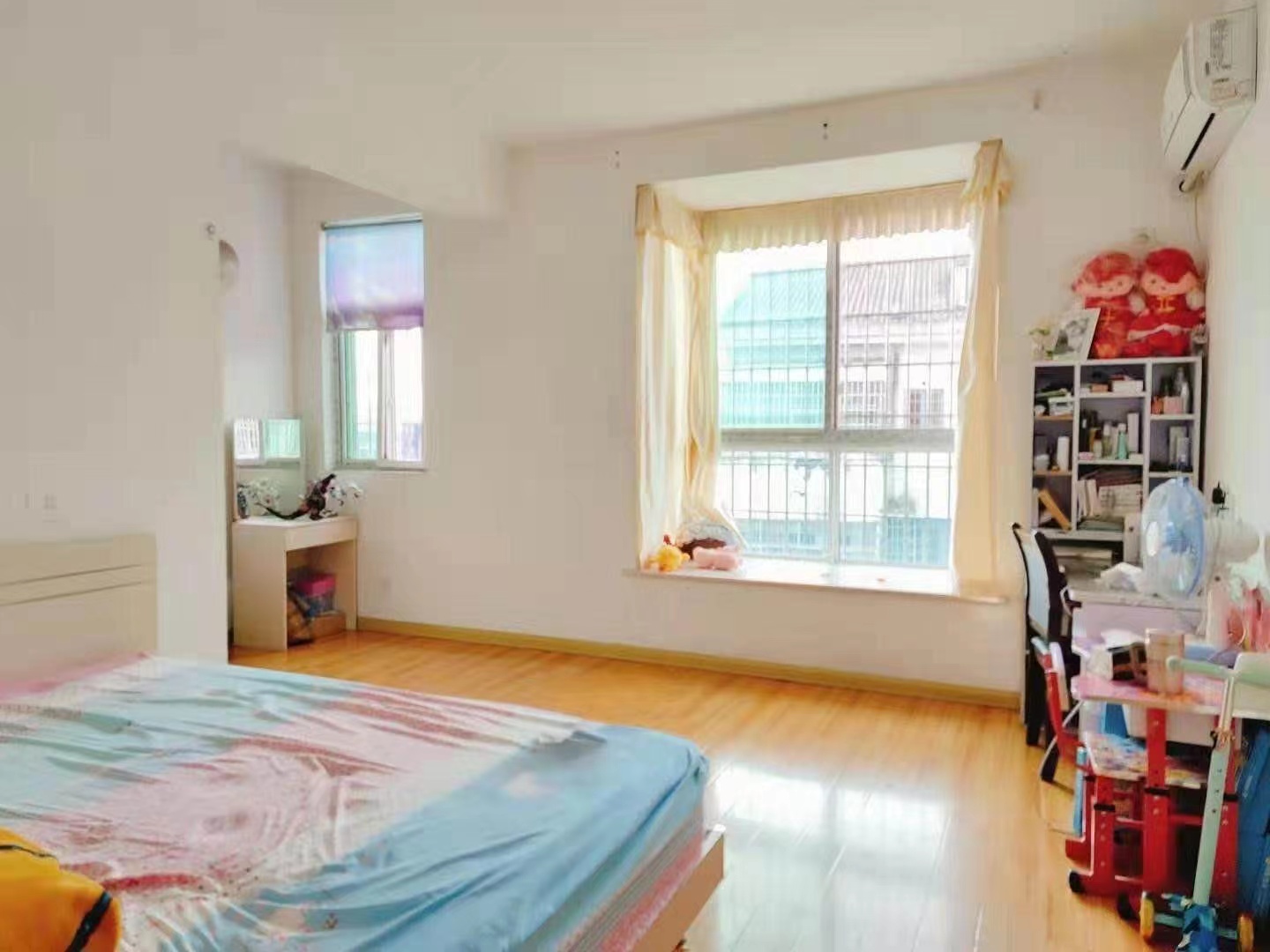 涟鑫佳苑  3室2厅2卫    42.8万 涟鑫佳苑  3室2厅2卫    42.8万卧室