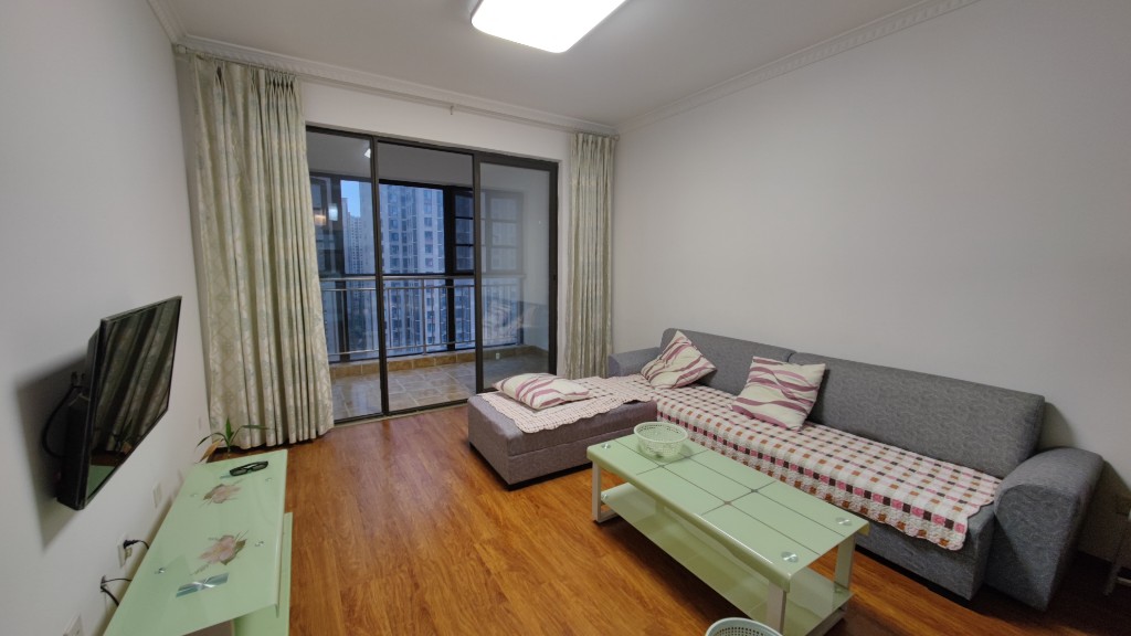 远大中央公园一期  2室1厅1卫    2200.0元/月 远大中央公园一期  2室1厅1卫    2200.0元/月室内图