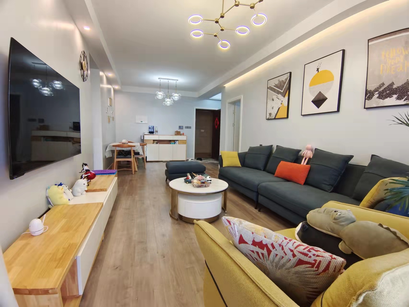 翡翠公园(北大资源)  3室2厅2卫    73.0万 翡翠公园(北大资源)  3室2厅2卫    73.0万