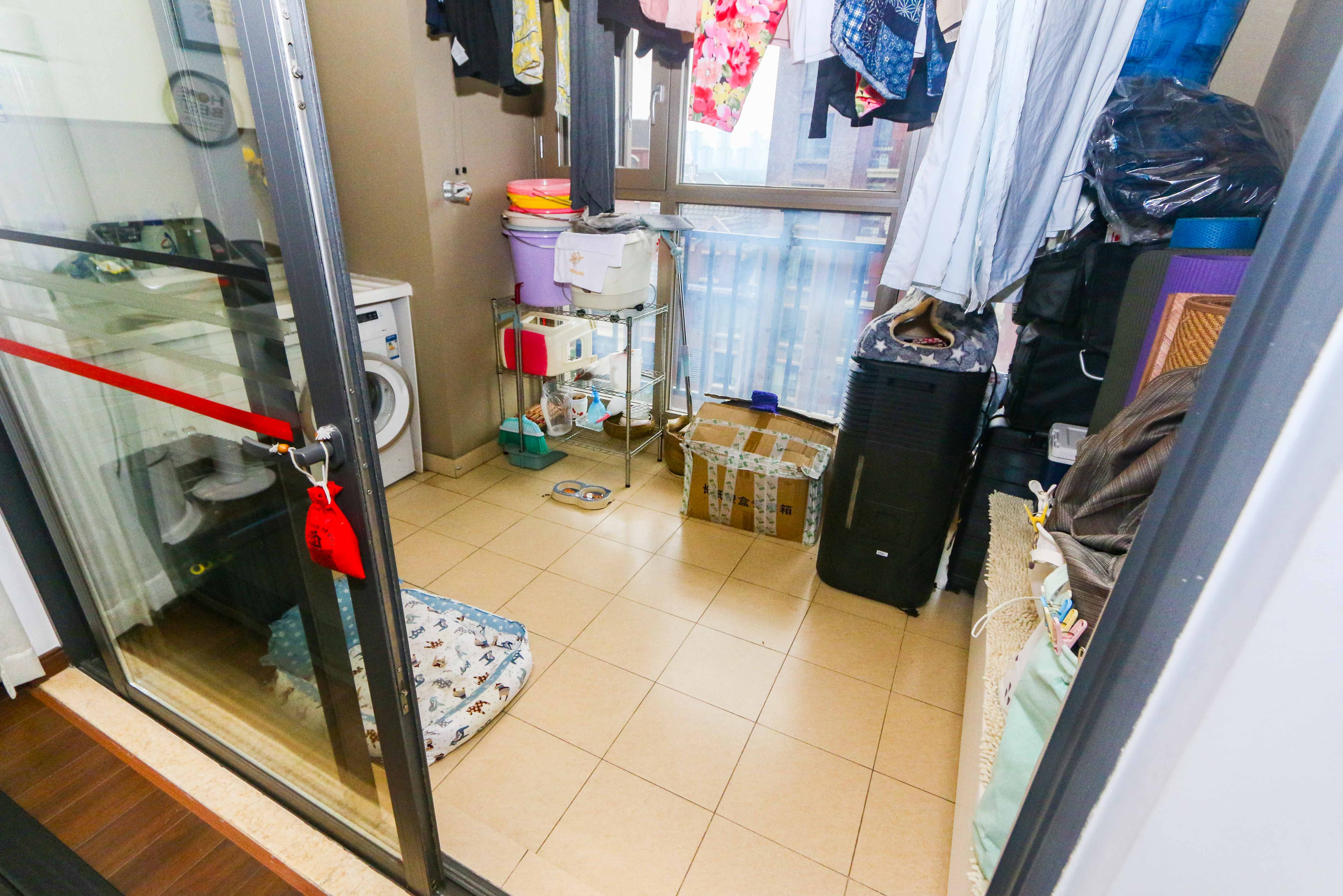 万科白鹭郡  3室2厅1卫    142.0万阳台