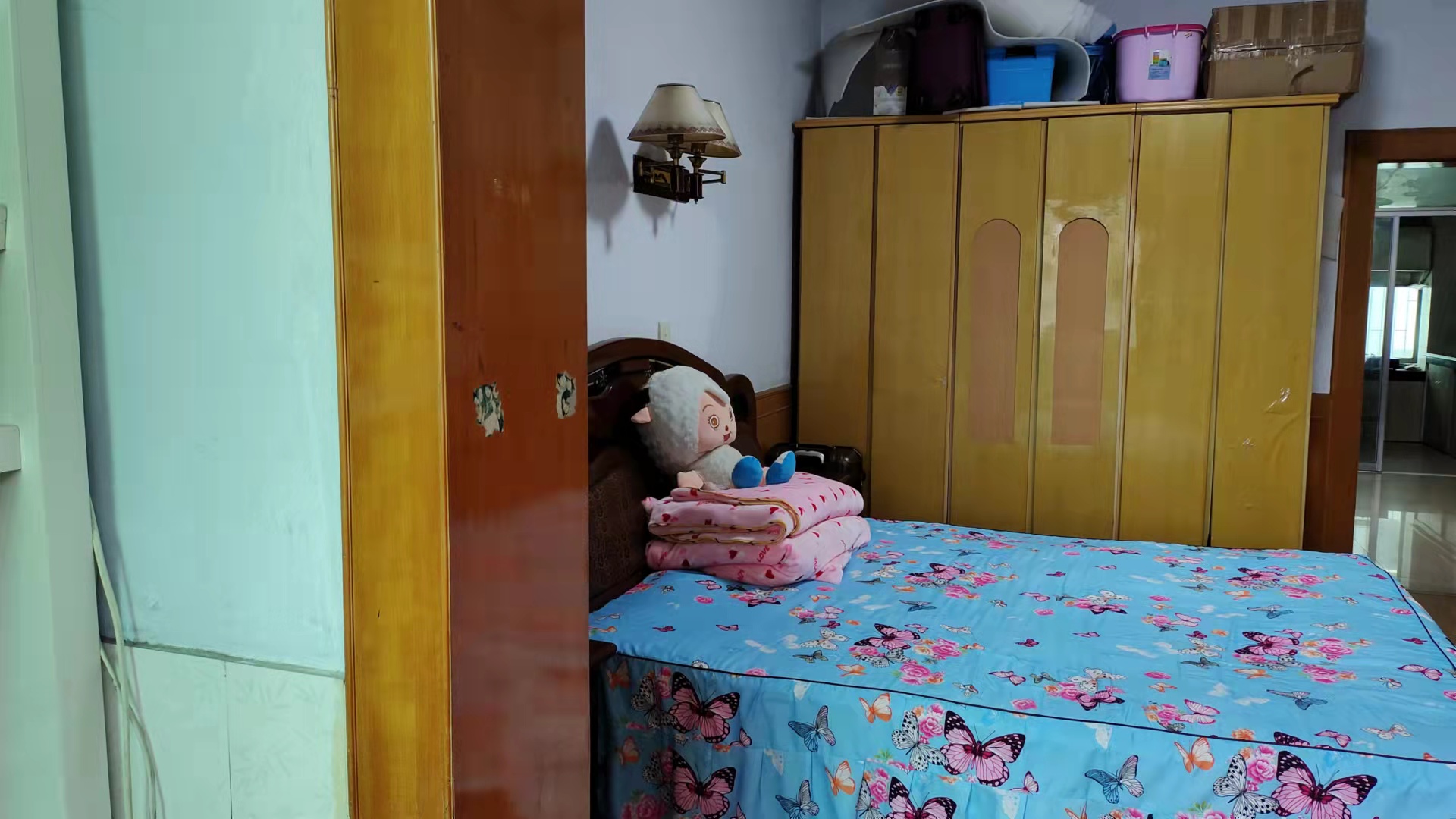 桃师附小宿舍 3室2厅2卫 59.8万 桃师附小宿舍 3室2厅2卫 59.8万卧室