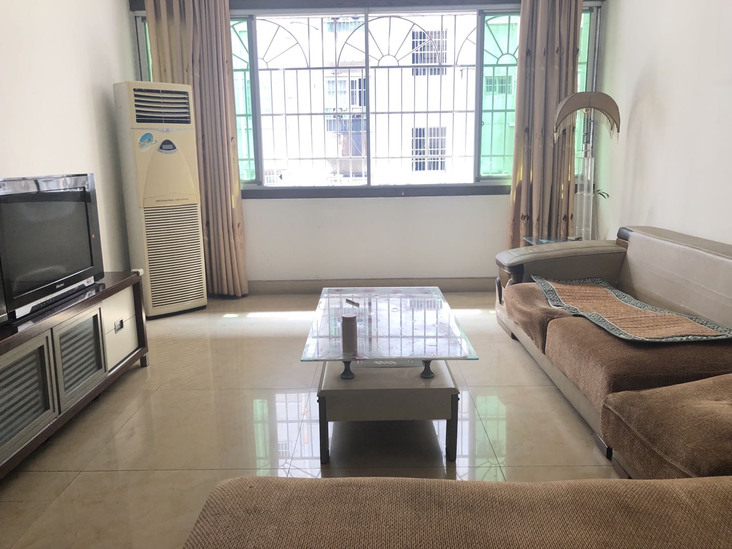 云里小区 3室2厅2卫 1650.0元/月 云里小区 3室2厅2卫 1650.0元/月室内图