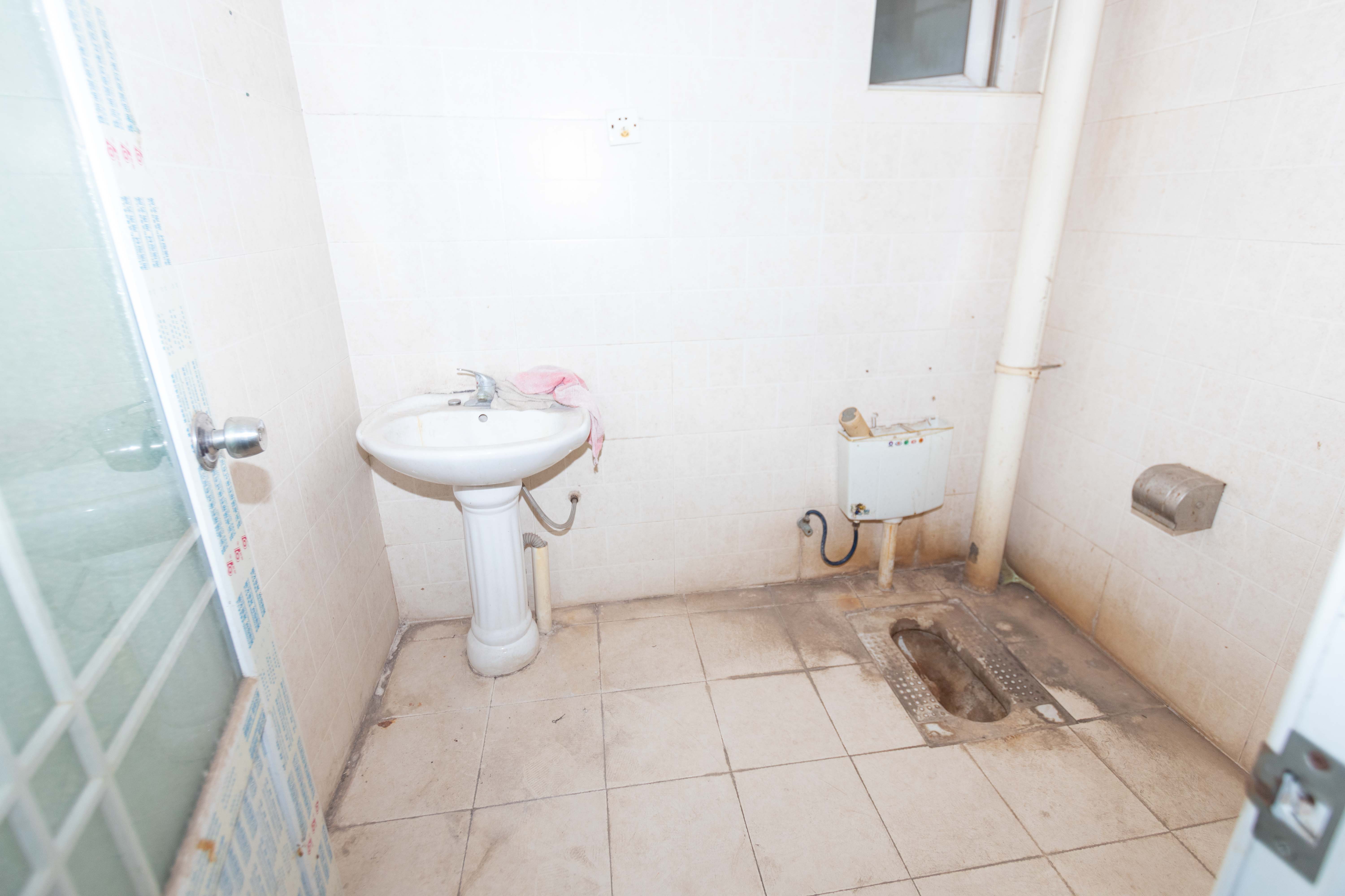 山水南雅 4室2厅2厨2卫 90.00万主卫