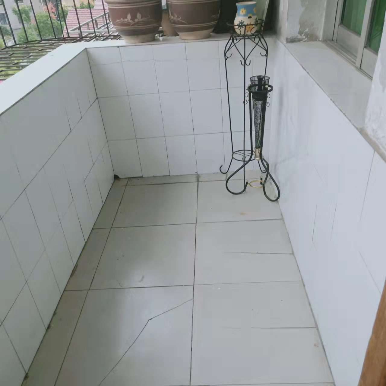 商务局 3室2厅1卫 32.8万 商务局 3室2厅1卫 32.8万阳台