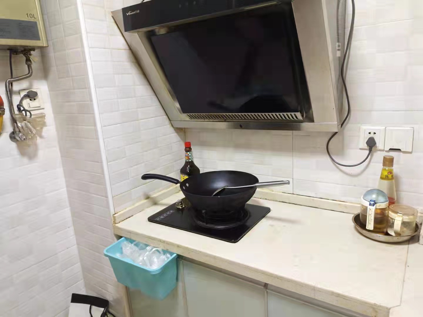 左岸巴陵 1室1厅1卫 1500.0元/月 左岸巴陵 1室1厅1卫 1500.0元/月室内图