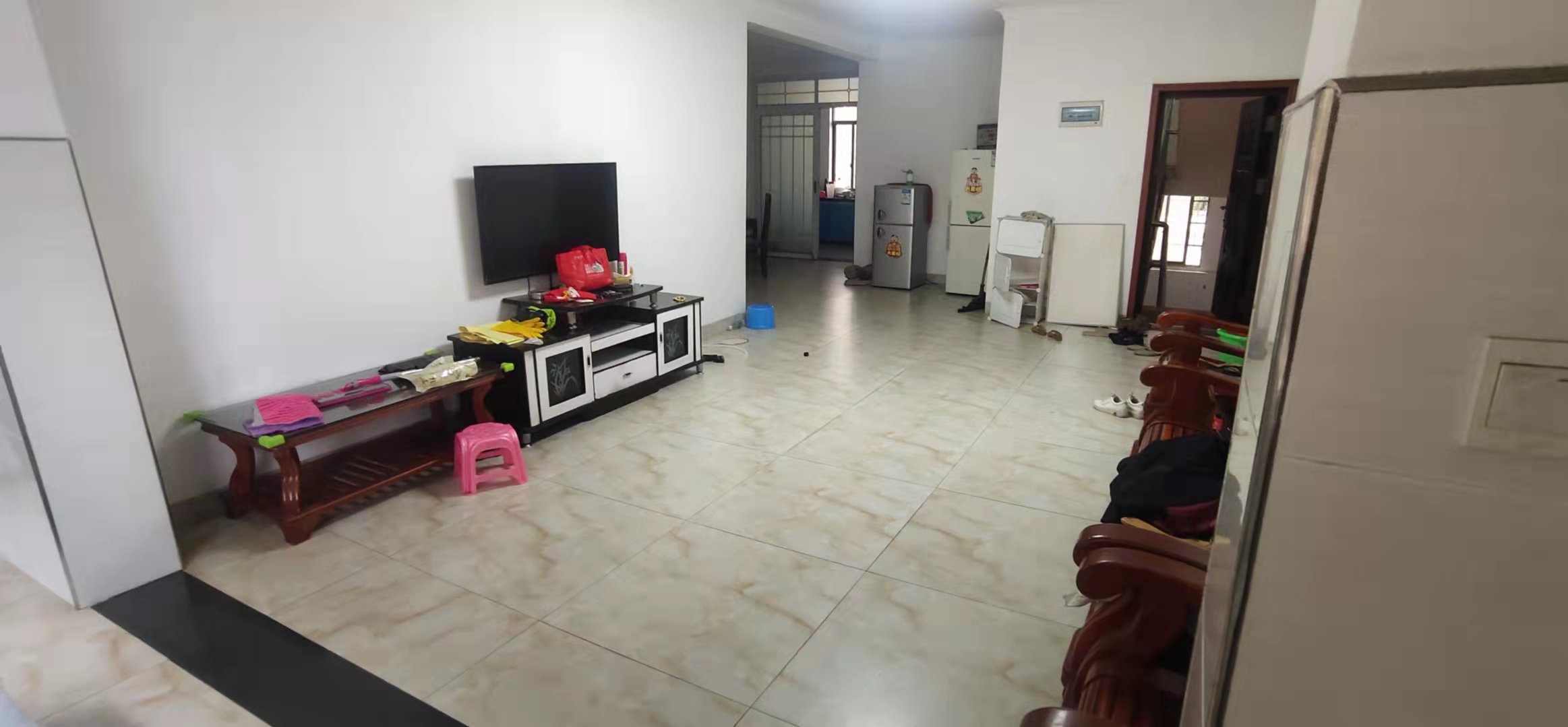 白马山安置小区  3室2厅2卫    1380.0元/月 白马山安置小区  3室2厅2卫    1380.0元/月室内图