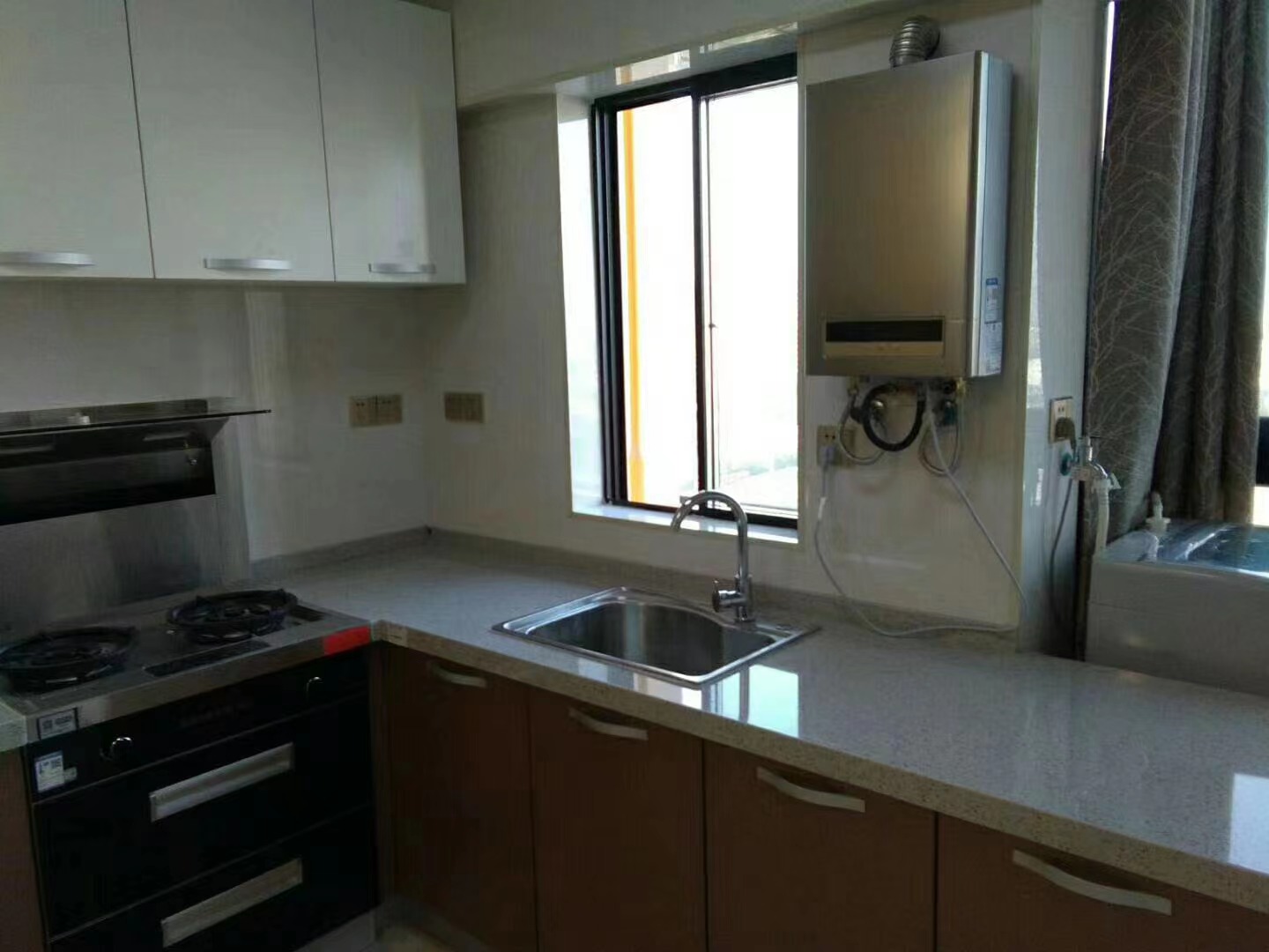 岳阳新天地 2室1厅1卫 1800.0元/月 岳阳新天地 2室1厅1卫 1800.0元/月户型图