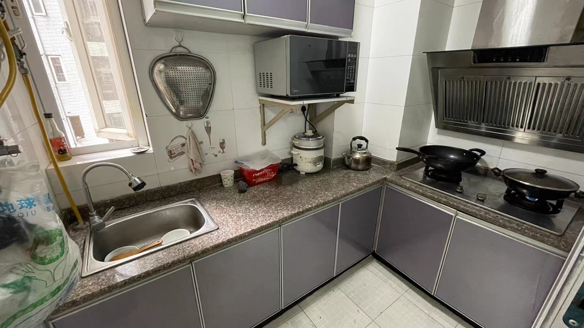 左右小区  2室1厅1卫    1800.0元/月 左右小区  2室1厅1卫    1800.0元/月室内图