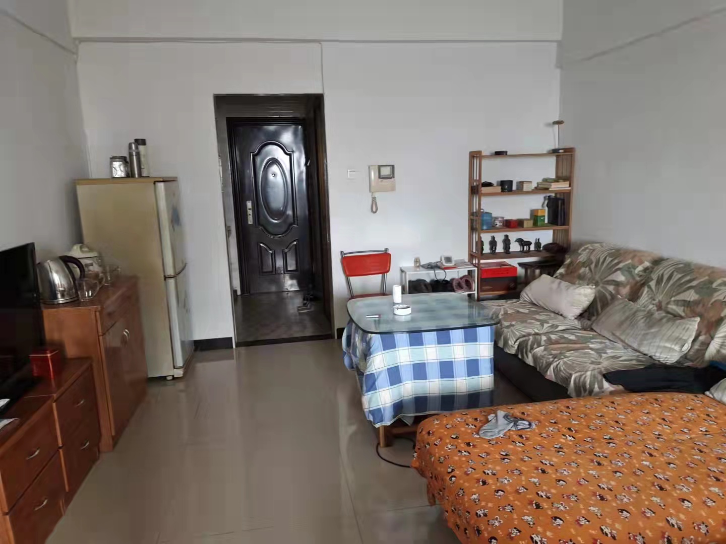 左岸巴陵 1室1厅1卫 1500.0元/月 左岸巴陵 1室1厅1卫 1500.0元/月室内图