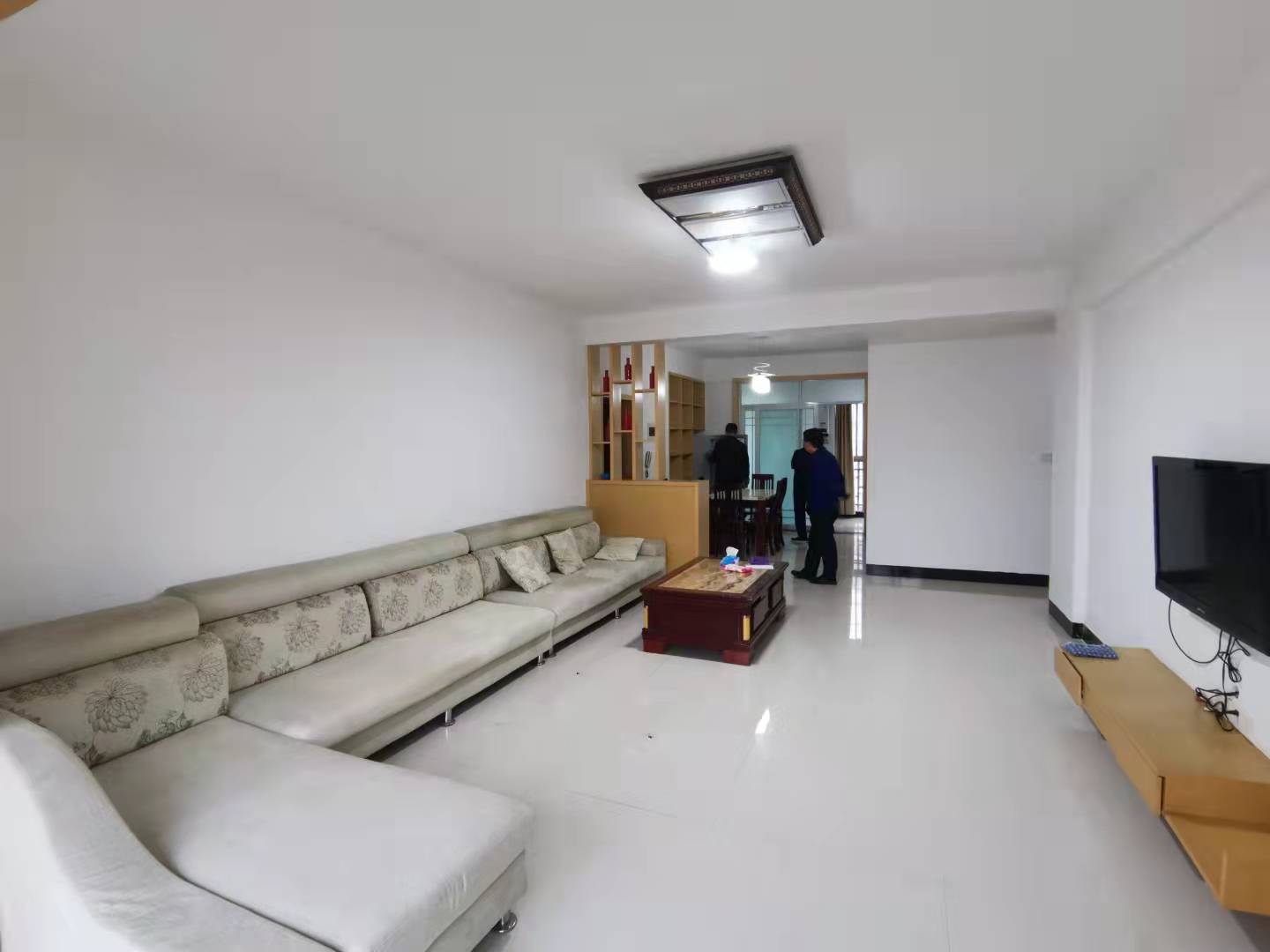 曲兰庭苑  3室2厅2卫    2500.0元/月 曲兰庭苑  3室2厅2卫    2500.0元/月