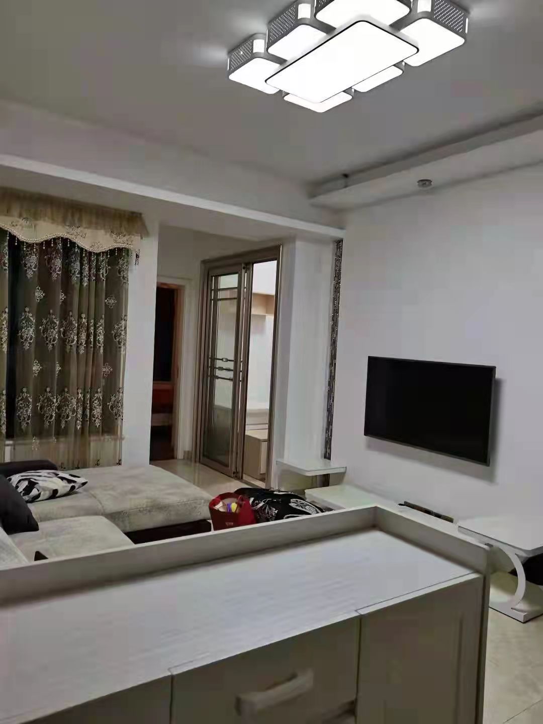 东成樽品首尔  1室1厅1卫   2000.00元/月户型图