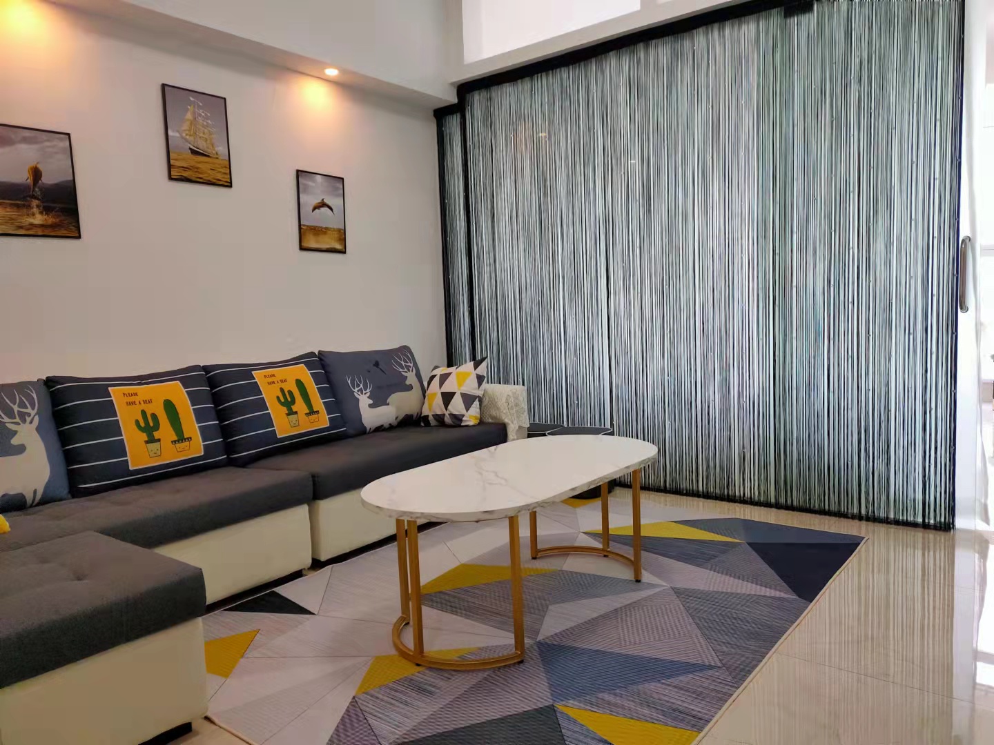 雄森国际  1室1厅1卫    1800.0元/月 雄森国际  1室1厅1卫    1800.0元/月室内图