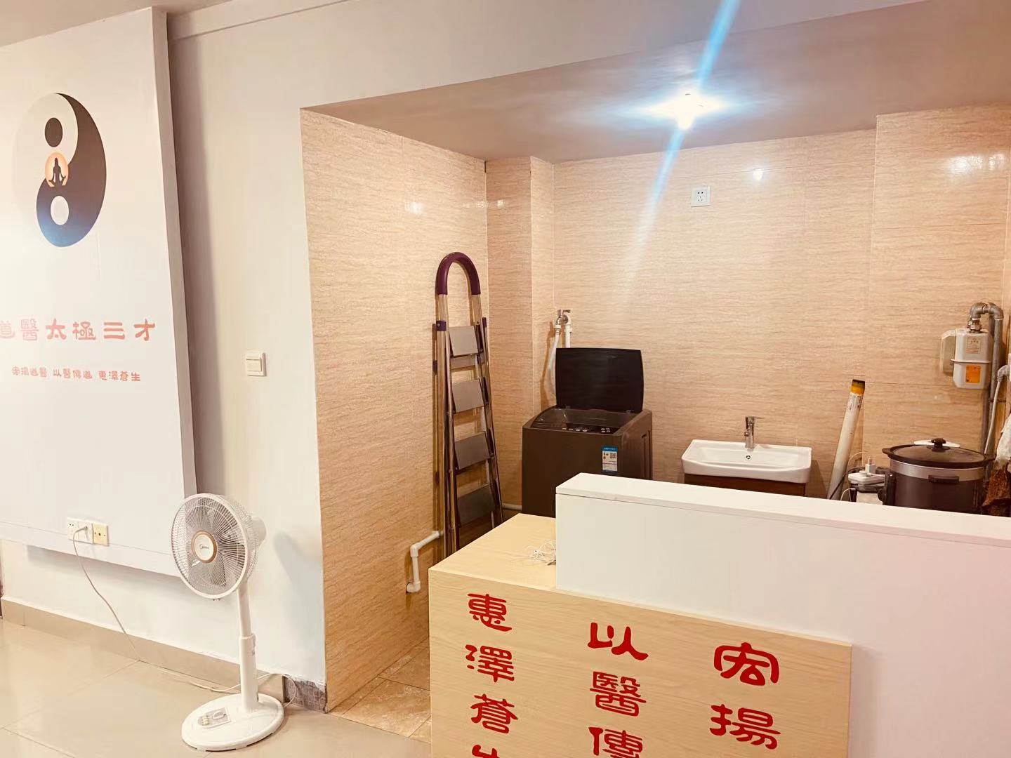 鼎喜大厦 2室2厅1卫 2000.0元/月 鼎喜大厦 2室2厅1卫 2000.0元/月室内图