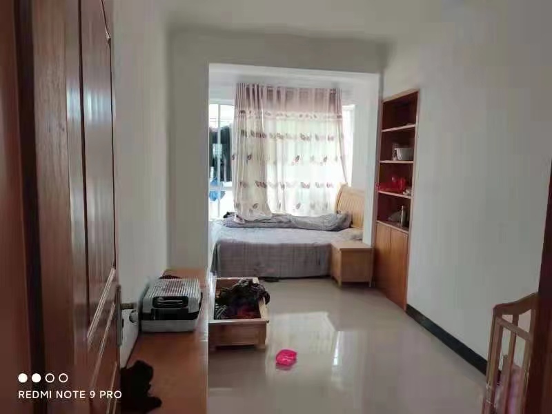 诚信家园 3室2厅2卫 52.8万 诚信家园 3室2厅2卫 52.8万卫生间