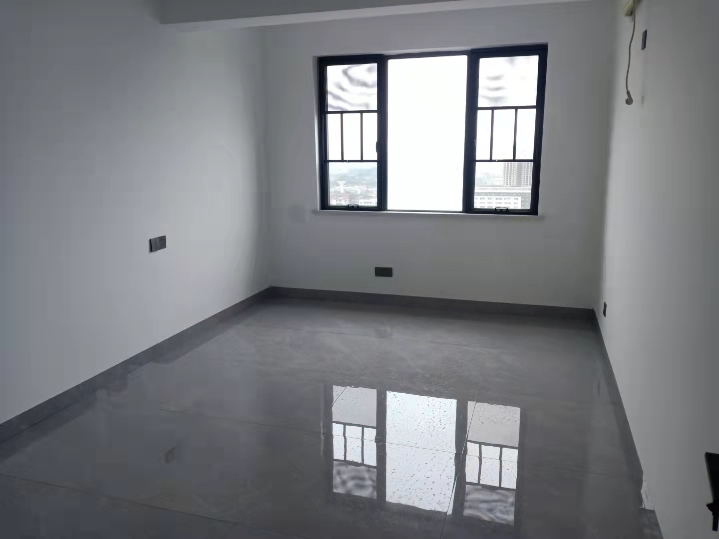 山水新城 3室2厅1卫 3000.0元/月 山水新城 3室2厅1卫 3000.0元/月室内图