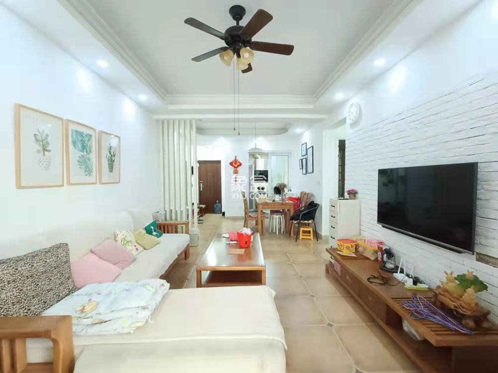 珠江愉景新城  3室2厅1卫   2100.00元/月