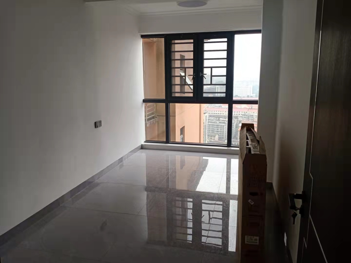 山水新城 3室2厅1卫 3000.0元/月 山水新城 3室2厅1卫 3000.0元/月室内图