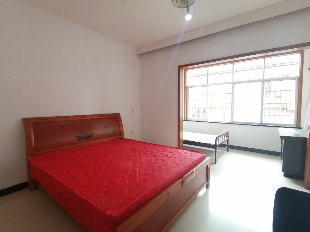 车塘河小区 4室2厅2卫 1500.0元/月 车塘河小区 4室2厅2卫 1500.0元/月室内图