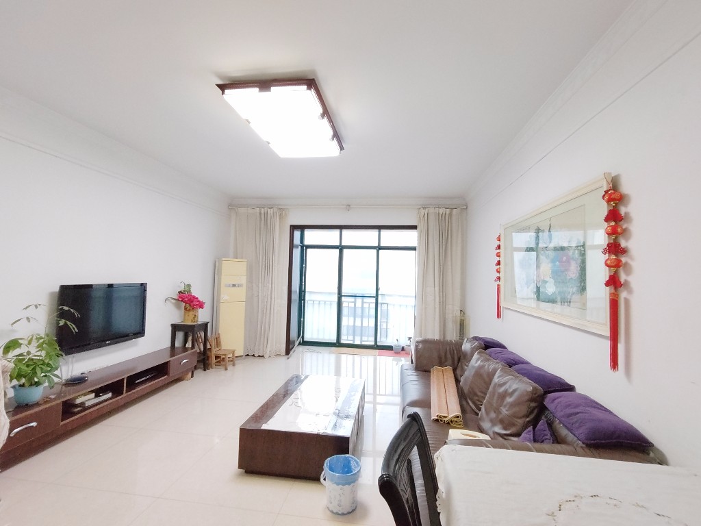 西域名邸  3室2厅1卫    110.0万 西域名邸  3室2厅1卫    110.0万室内图1