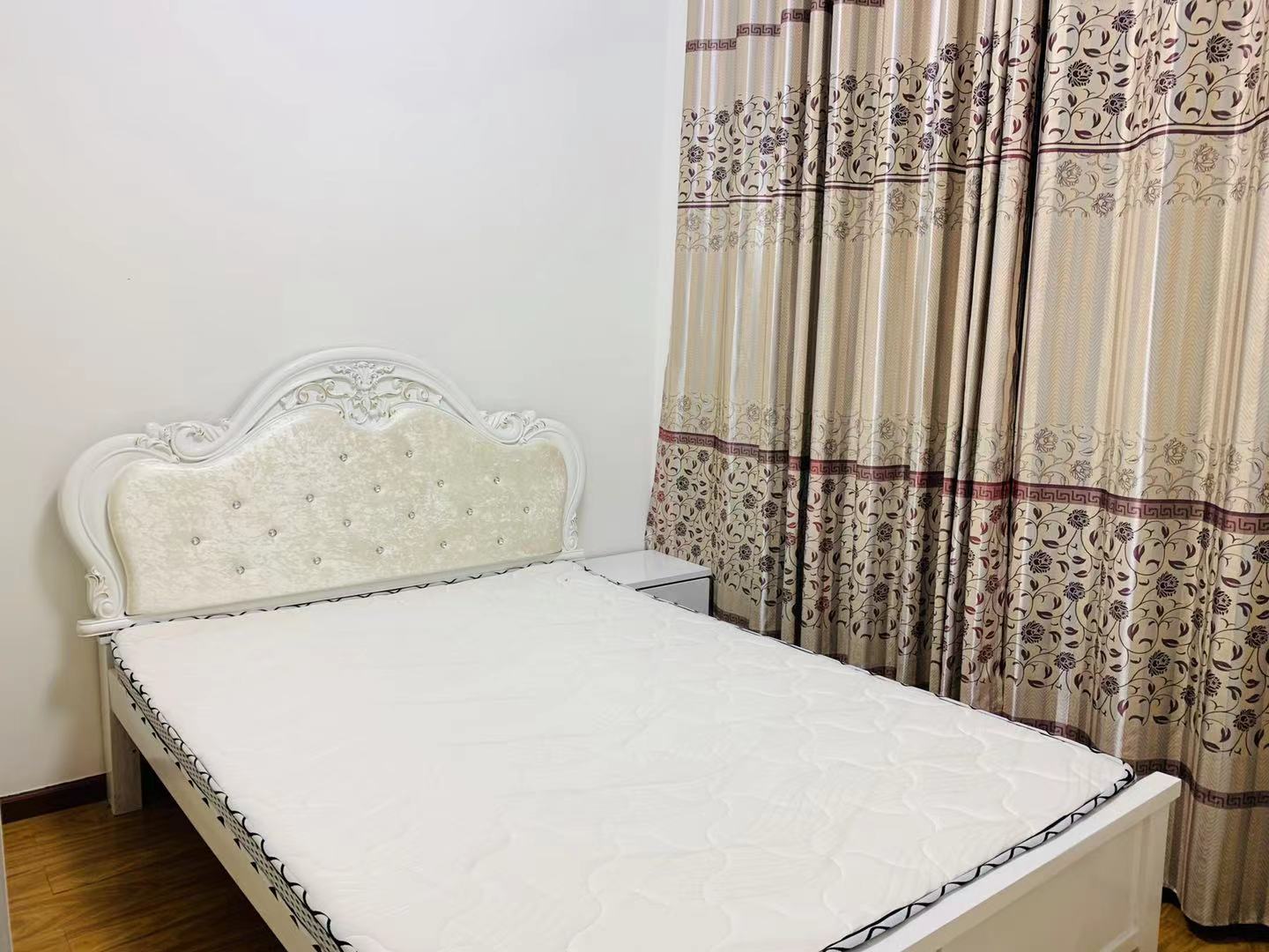 中天会展城A区  3室1厅2卫   4000.00元/月室内图