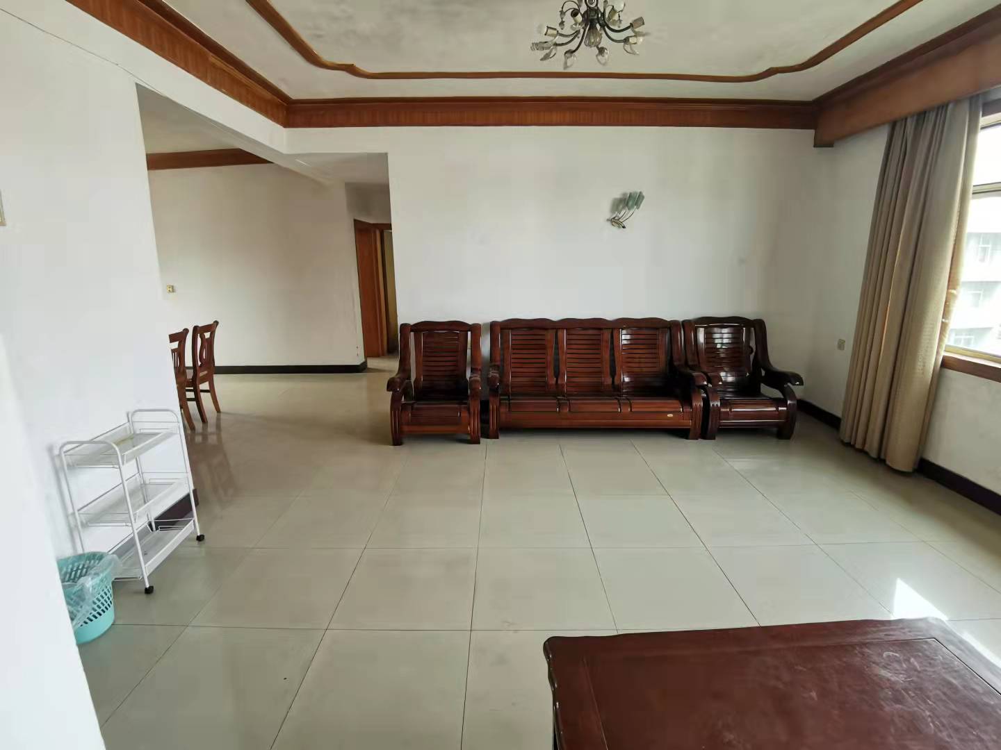 橡胶院 3室2厅1卫 1000.00元/月 橡胶院 3室2厅1卫 1000.00元/月室内图