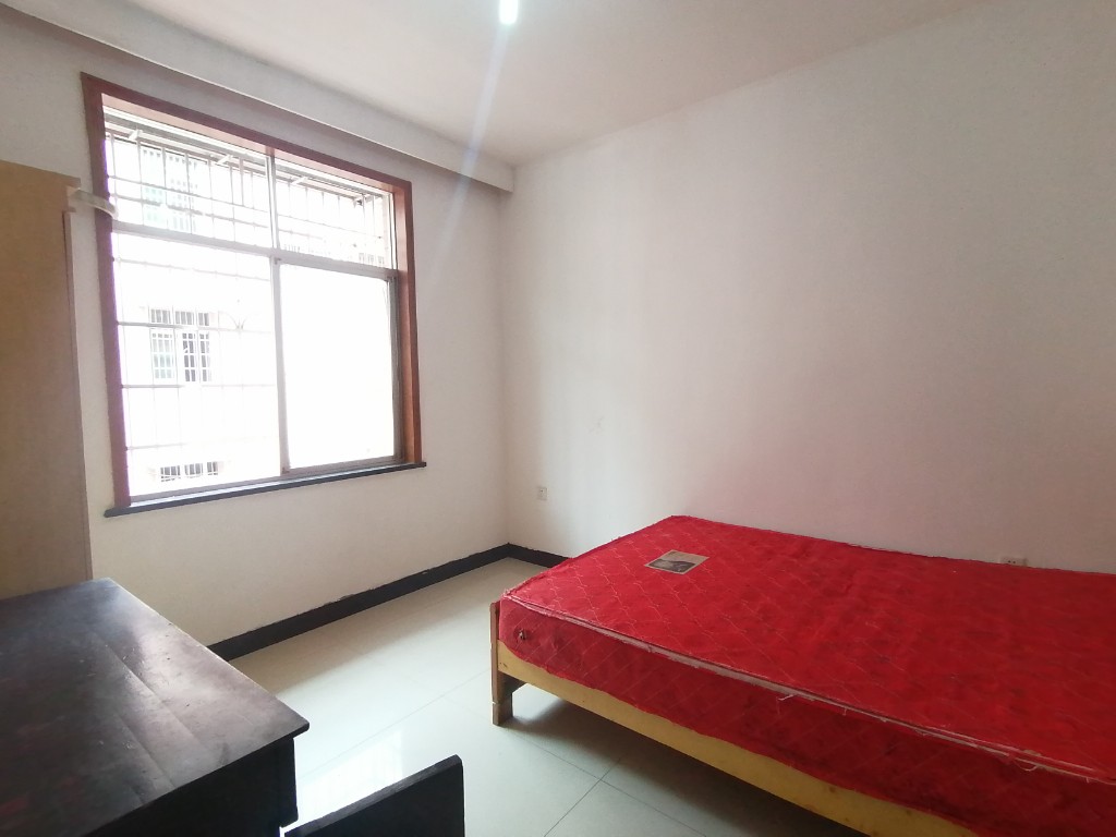 车塘河小区 4室2厅2卫 1500.0元/月 车塘河小区 4室2厅2卫 1500.0元/月室内图