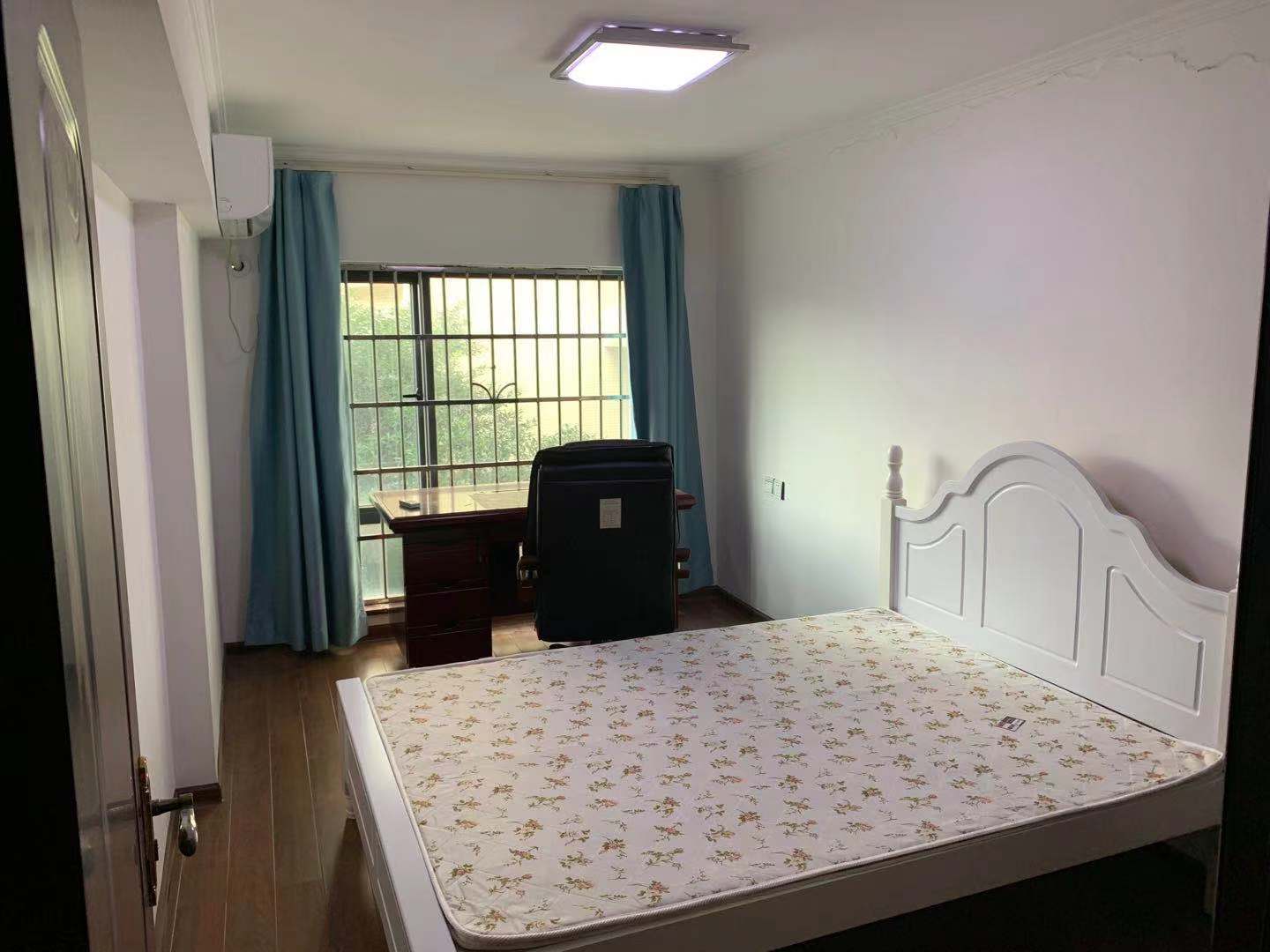 兰亭峰景  4室2厅2卫    3800.0元/月室内图