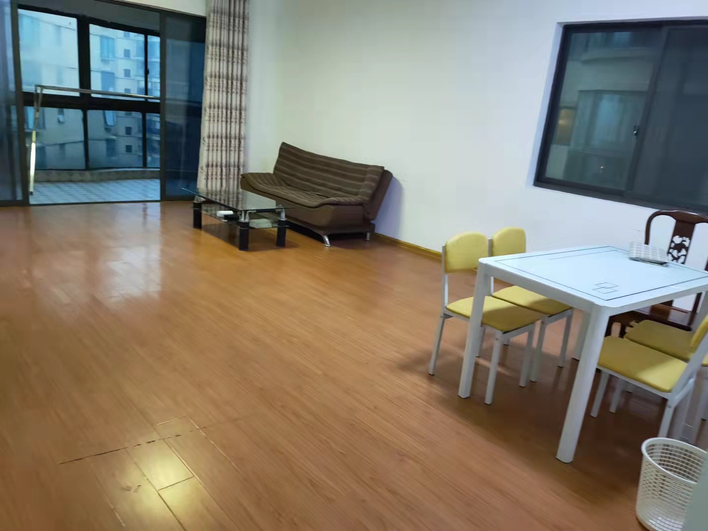 曙光泊岸 3室2厅1卫 3500.0元/月 曙光泊岸 3室2厅1卫 3500.0元/月室内图