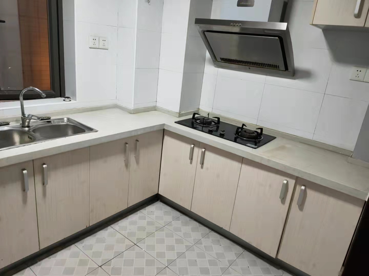 曙光泊岸 3室2厅1卫 3500.0元/月 曙光泊岸 3室2厅1卫 3500.0元/月室内图