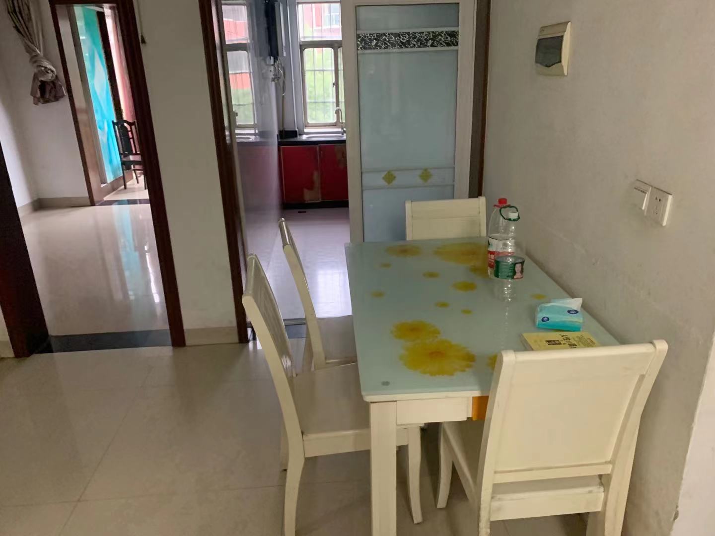 天宇花苑 3室1厅1卫 1500.0元/月 天宇花苑 3室1厅1卫 1500.0元/月室内图