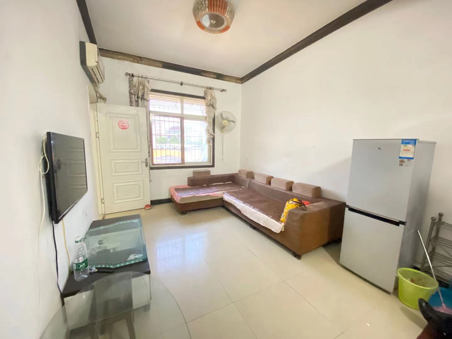 大坪路散盘 2室2厅1卫 1000.0元/月 大坪路散盘 2室2厅1卫 1000.0元/月室内图