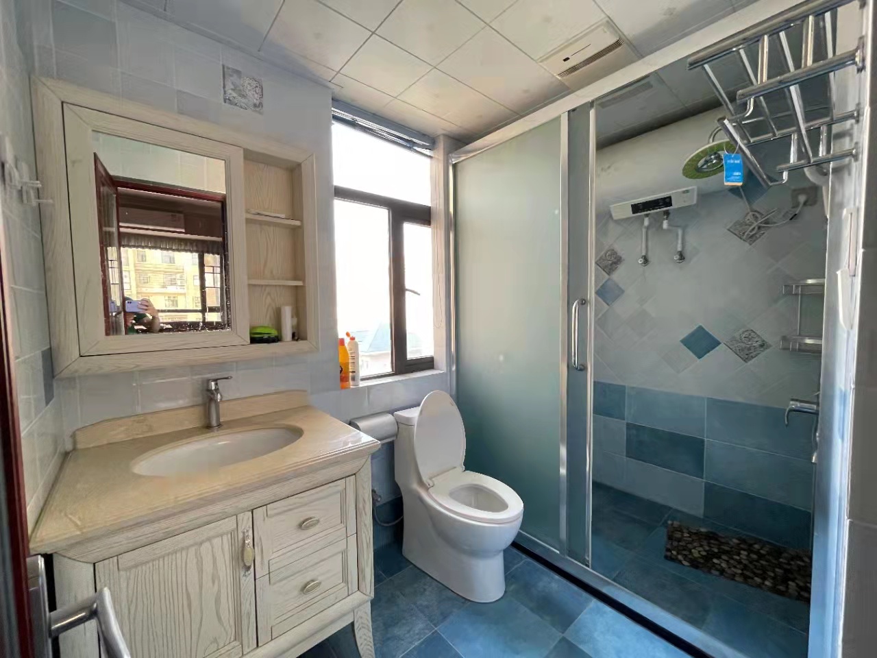 吉星金融广场(牡丹园) 3室2厅2卫 88.8万 吉星金融广场(牡丹园) 3室2厅2卫 88.8万卫生间