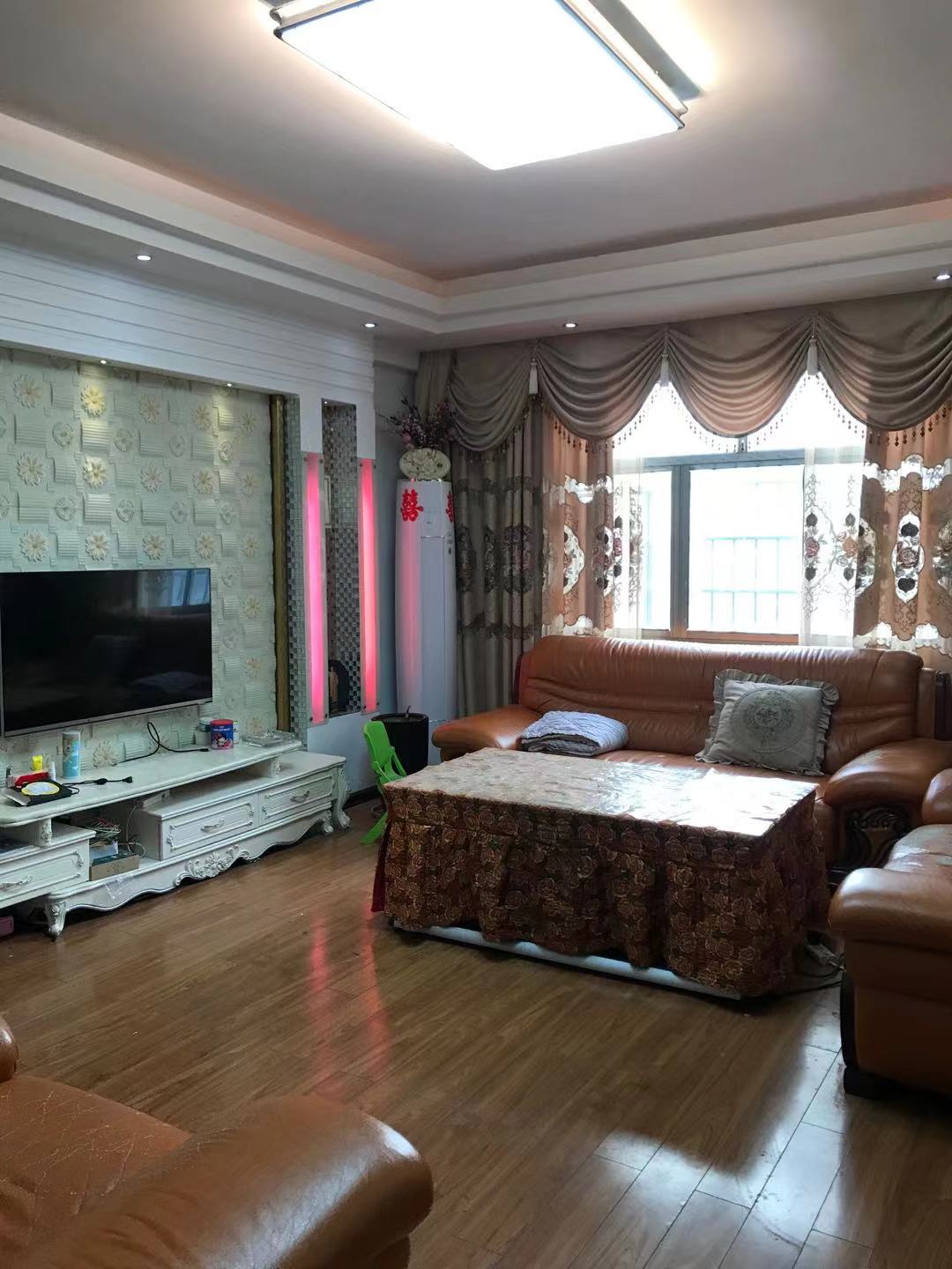 时代大厦 3室2厅2卫 1450.0元/月 时代大厦 3室2厅2卫 1450.0元/月室内图