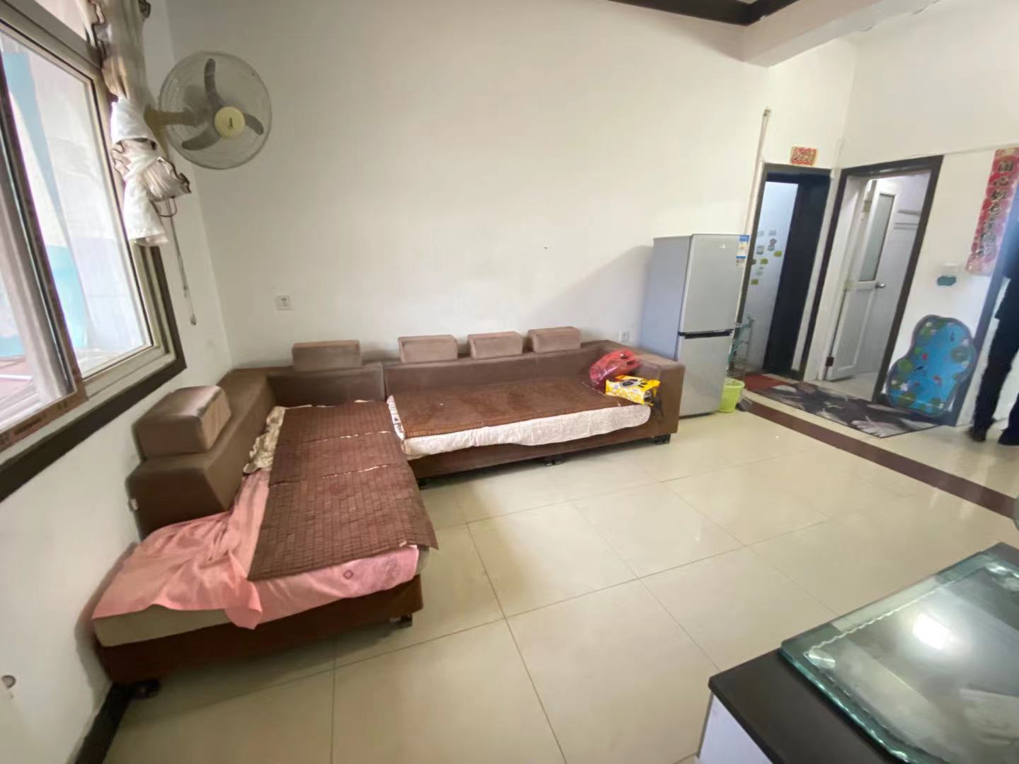 大坪路散盘 2室2厅1卫 1000.0元/月 大坪路散盘 2室2厅1卫 1000.0元/月室内图