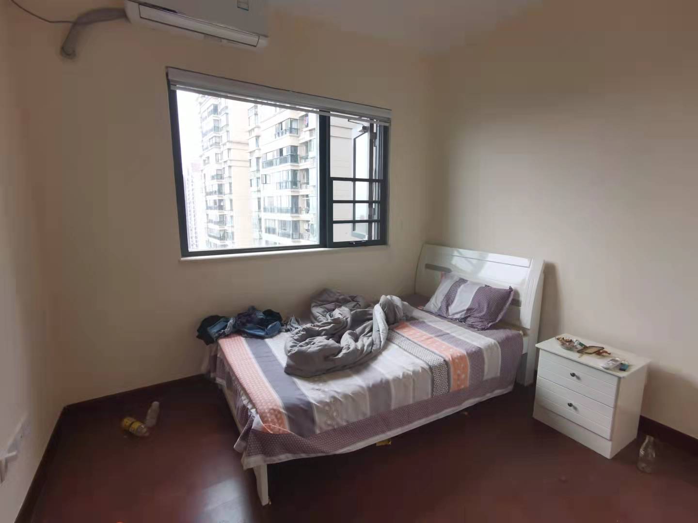 恒大南湖半岛 3室2厅2卫 3200.0元/月 恒大南湖半岛 3室2厅2卫 3200.0元/月室内图