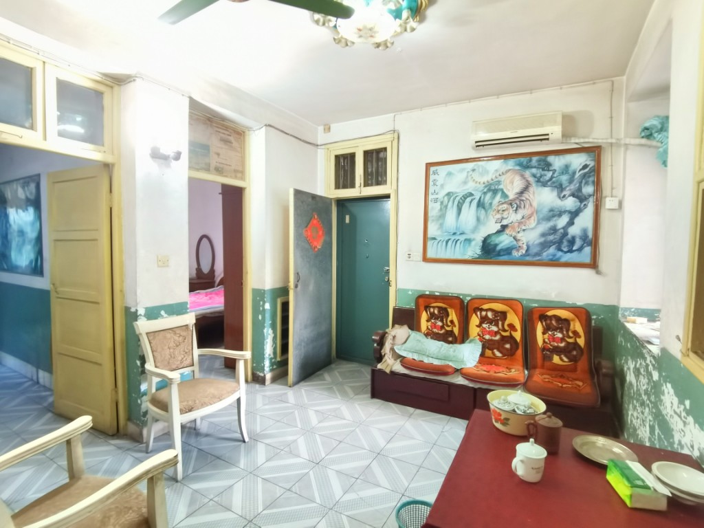 建设中路散盘 2室1厅1卫 42.0万 建设中路散盘 2室1厅1卫 42.0万客厅