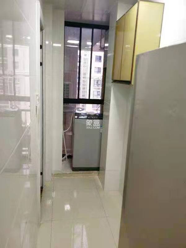 欢乐美寓  2室1厅1卫    1800.0元/月 欢乐美寓  2室1厅1卫    1800.0元/月室内图