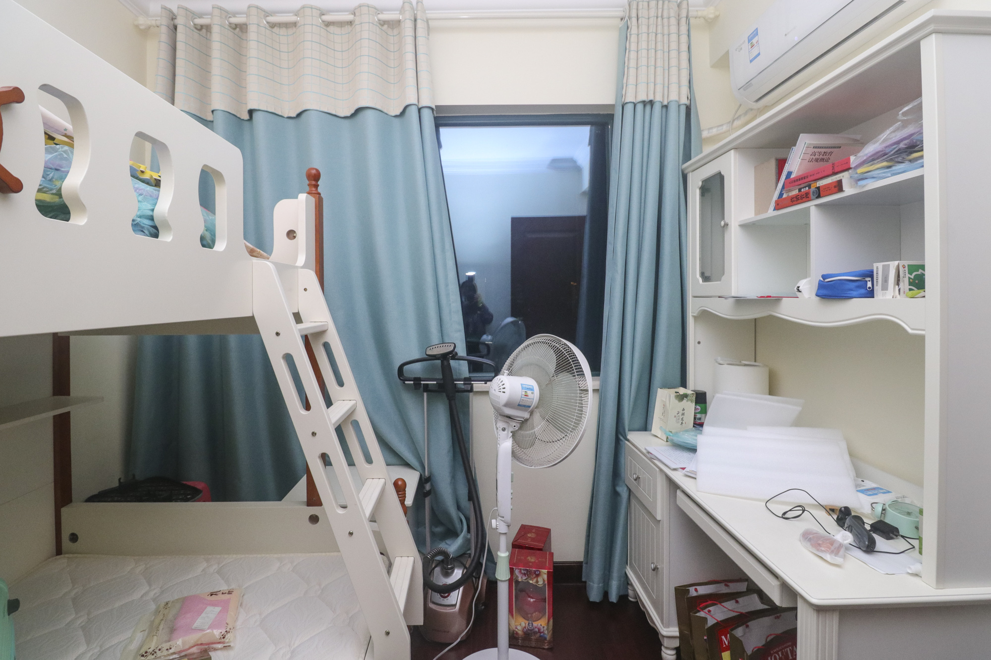 恒大御景湾 3室2厅1厨2卫 178.00万卧室B