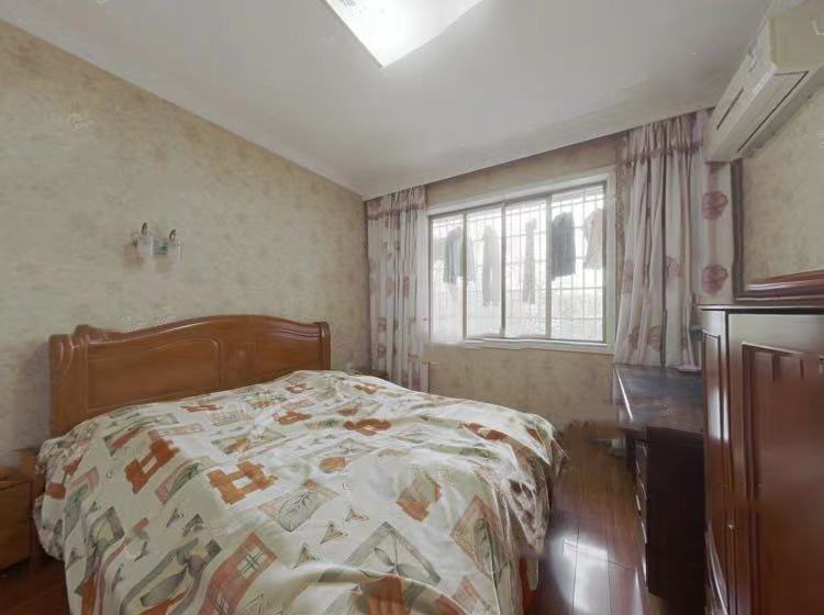 雅塘村  3室2厅2卫    2000.0元/月室内图